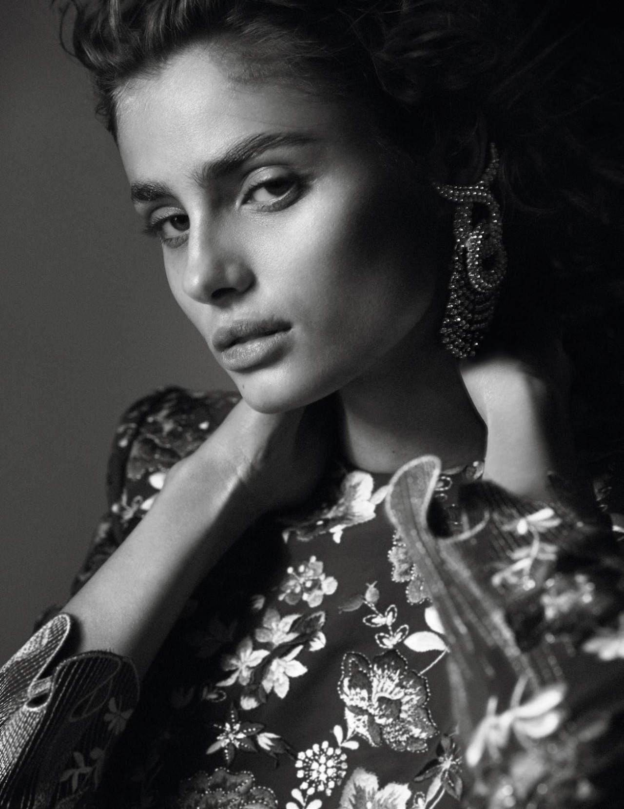 Taylor Hill | Vogue Paris May 2016 | IMG Models